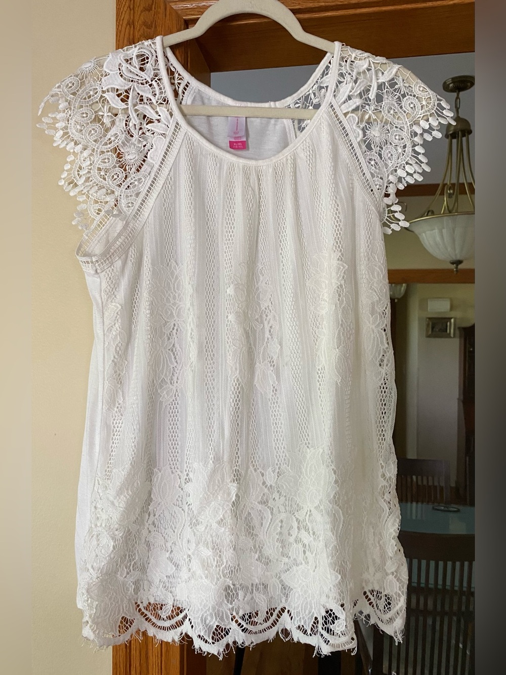 No Boundaries Women's White Lace Cap-Sleeve Top